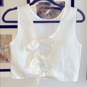 Line + Dot // Linen crop top 🎀